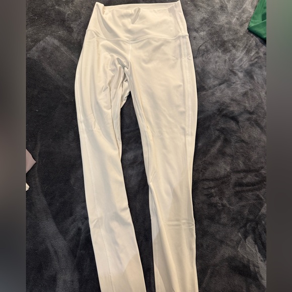 ❌SOLD❌ lululemon White High-Waisted Align Leggings - Picture 3 of 3